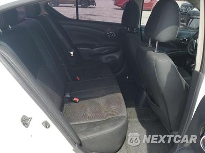 Zdjęcie 10 z 12 samochodu: 2018 NISSAN VERSA S VIN:3N1CN7AP6JL879451 - miniatura