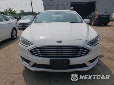Piąte zdjęcie samochodu w środku: 2018 FORD FUSION SE HYBRID VIN:3FA6P0LU0JR118710 - miniatura