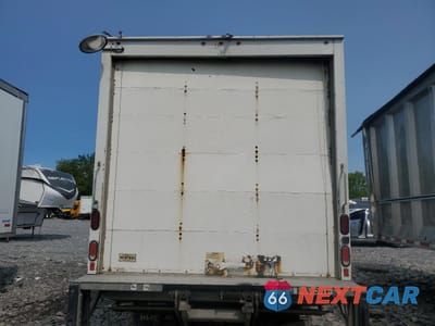 Zdjęcie 6 z 14 samochodu: 2019 ISUZU NPR HD VIN:54DC4W1B2KS802167 - miniatura