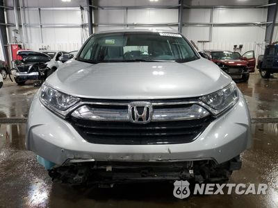 Piąte zdjęcie samochodu w środku: 2018 HONDA CR-V LX VIN:2HKRW6H37JH233000 - miniatura