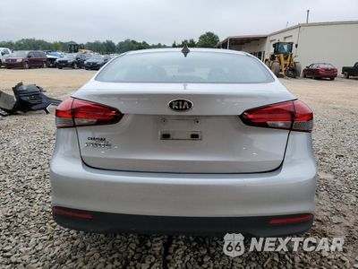 Zdjęcie 6 z 15 samochodu: 2017 KIA FORTE LX VIN:3KPFK4A75HE058275 - miniatura