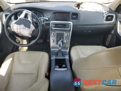 Zdjęcie 8 z 13 samochodu: 2016 VOLVO S60 PREMIER VIN:YV126MFK4G2412535 - miniatura