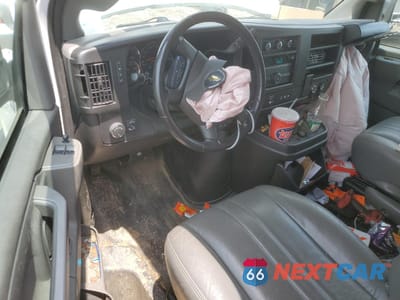 Zdjęcie 8 z 14 samochodu: 2023 CHEVROLET EXPRESS G2500 VIN:1GCWGAFP3P1207650 - miniatura