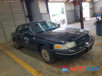 Czwarte zdjęcie samochodu z boku: 2005 FORD CROWN VICTORIA POLICE INTERCEPTOR VIN:2FAHP71W35X148300 - miniatura