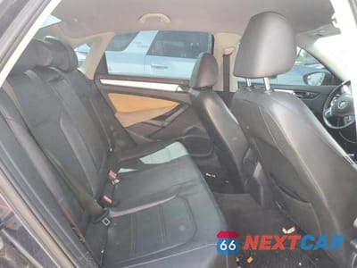 Zdjęcie 10 z 12 samochodu: 2012 VOLKSWAGEN PASSAT SE VIN:1VWBP7A37CC016010 - miniatura