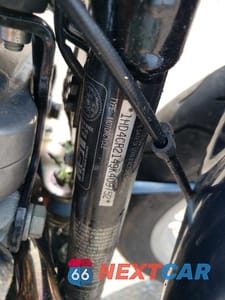Zdjęcie 9 z 10 samochodu: 2009 HARLEY-DAVIDSON XL883 L VIN:1HD4CR2149K409752 - miniatura