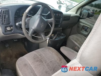 Zdjęcie 8 z 14 samochodu: 2000 CHEVROLET EXPRESS G3500 VIN:1GAHG39RXY1256579 - miniatura