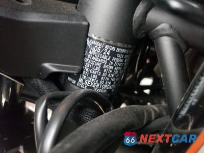 Zdjęcie 9 z 10 samochodu: 2024 KAWASAKI EX650 R VIN:ML5EXER10RDAD5534 - miniatura