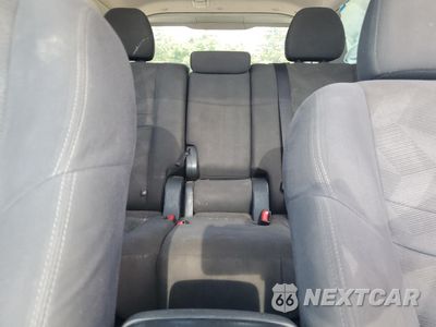 Zdjęcie 10 z 15 samochodu: 2016 NISSAN ROGUE S VIN:KNMAT2MT3GP676732 - miniatura