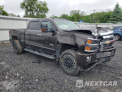 Czwarte zdjęcie samochodu z boku: 2018 CHEVROLET SILVERADO K2500 HIGH COUNTRY VIN:1GC1KXEY4JF198831 - miniatura