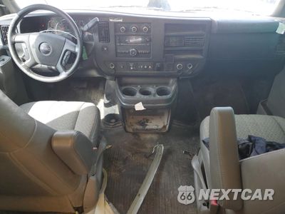 Zdjęcie 8 z 13 samochodu: 2023 GMC SAVANA CUTAWAY G3500 VIN:1GD07RFPXP1134339 - miniatura