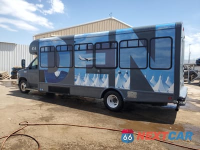 Drugie zdjęcie samochodu z przodu: 2022 FORD ECONOLINE E450 SUPER DUTY CUTAWAY VAN VIN:1FDFE4FN2NDC37753 - miniatura