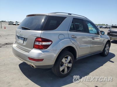 Trzecie zdjęcie samochodu z tyłu: 2009 MERCEDES-BENZ ML 350 VIN:4JGBB86E29A487693 - miniatura