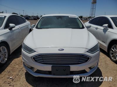Piąte zdjęcie samochodu w środku: 2017 FORD FUSION SE HYBRID VIN:3FA6P0LU1HR409694 - miniatura