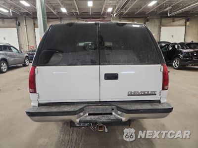 Zdjęcie 6 z 14 samochodu: 1999 CHEVROLET SUBURBAN K1500 VIN:3GNFK16R8XG264211 - miniatura