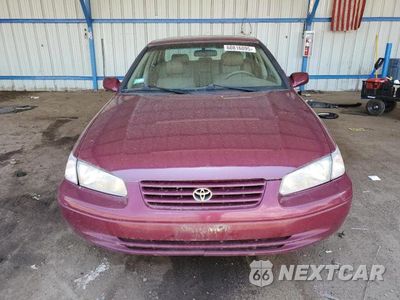 Piąte zdjęcie samochodu w środku: 1997 TOYOTA CAMRY CE VIN:4T1BG22K6VU048273 - miniatura
