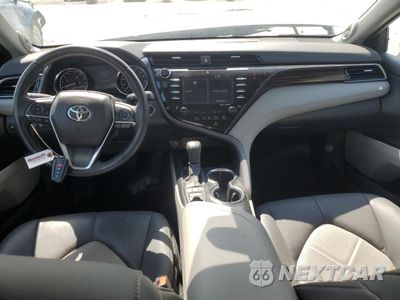 Zdjęcie 8 z 14 samochodu: 2019 TOYOTA CAMRY L VIN:4T1B11HK8KU716122 - miniatura