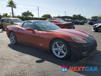 Czwarte zdjęcie samochodu z boku: 2006 CHEVROLET CORVETTE VIN:1G1YY26U465102925 - miniatura