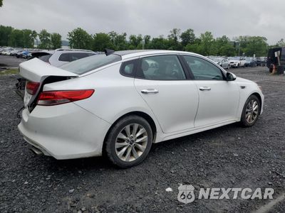 Trzecie zdjęcie samochodu z tyłu: 2018 KIA OPTIMA EX VIN:5XXGU4L32JG209000 - miniatura