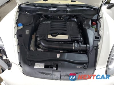 Zdjęcie 12 z 15 samochodu: 2012 PORSCHE CAYENNE VIN:WP1AA2A27CLA00916 - miniatura