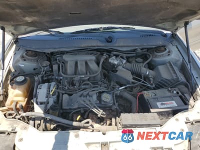 Zdjęcie 11 z 12 samochodu: 2004 FORD TAURUS SES VIN:1FAFP55U94A153304 - miniatura