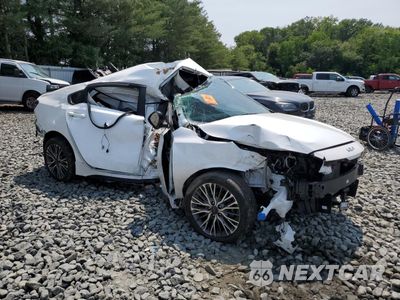 Czwarte zdjęcie samochodu z boku: 2022 KIA FORTE GT LINE VIN:3KPF54AD8NE435125 - miniatura