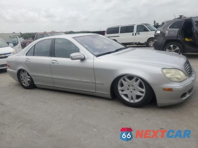 Czwarte zdjęcie samochodu z boku: 2006 MERCEDES-BENZ S 350 VIN:WDBNF67JX6A484542 - miniatura