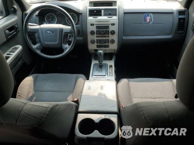 Zdjęcie 8 z 14 samochodu: 2011 FORD ESCAPE XLT VIN:1FMCU9DG9BKA65526 - miniatura