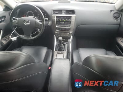 Zdjęcie 8 z 12 samochodu: 2009 LEXUS IS 250 VIN:JTHBK262992087324 - miniatura