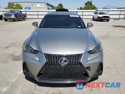 Piąte zdjęcie samochodu w środku: 2018 LEXUS IS 300 VIN:JTHBA1D29J5074222 - miniatura