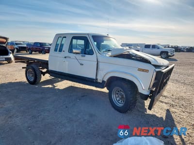 Czwarte zdjęcie samochodu z boku: 1986 FORD F150 VIN:1FTEX15H0GKC60660 - miniatura