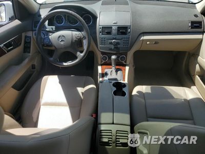 Zdjęcie 8 z 12 samochodu: 2011 MERCEDES-BENZ C 300 VIN:WDDGF5EB6BF634147 - miniatura