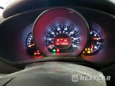 Zdjęcie 9 z 13 samochodu: 2015 KIA SOUL + VIN:KNDJP3A53F7801999 - miniatura