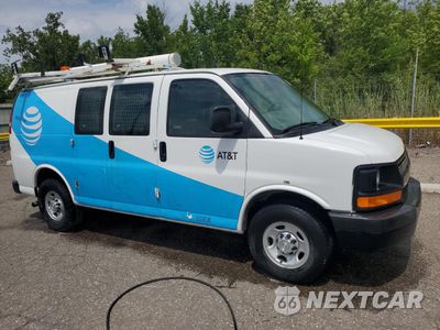 Czwarte zdjęcie samochodu z boku: 2015 CHEVROLET EXPRESS G2500 VIN:1GCWGFCF7F1245860 - miniatura