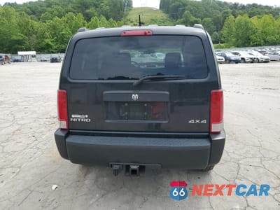 Zdjęcie 6 z 15 samochodu: 2008 DODGE NITRO SXT VIN:1D8GU28KX8W219482 - miniatura