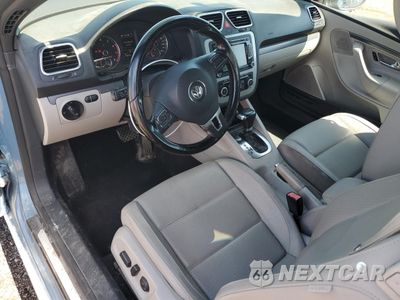 Zdjęcie 8 z 12 samochodu: 2010 VOLKSWAGEN EOS TURBO VIN:WVWBA7AH6AV011284 - miniatura