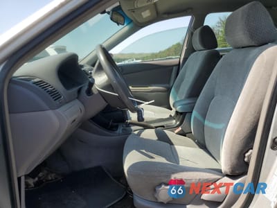 Zdjęcie 7 z 12 samochodu: 2003 TOYOTA CAMRY LE VIN:4T1BE32K23U131014 - miniatura