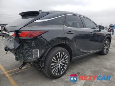 Trzecie zdjęcie samochodu z tyłu: 2024 LEXUS RX 350 PREMIUM VIN:JTJCHMAAXR2015303 - miniatura