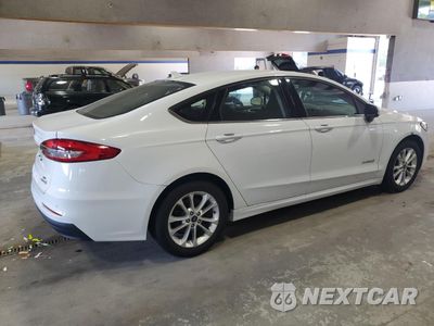 Trzecie zdjęcie samochodu z tyłu: 2019 FORD FUSION SE VIN:3FA6P0LU6KR284957 - miniatura
