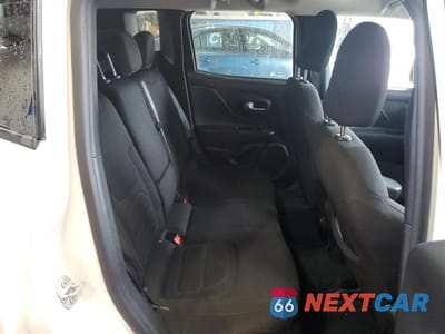 Zdjęcie 11 z 13 samochodu: 2022 JEEP RENEGADE LATITUDE VIN:ZACNJDB1XNPN46674 - miniatura