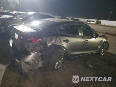 Trzecie zdjęcie samochodu z tyłu: 2018 MAZDA 3 TOURING VIN:3MZBN1V3XJM216470 - miniatura