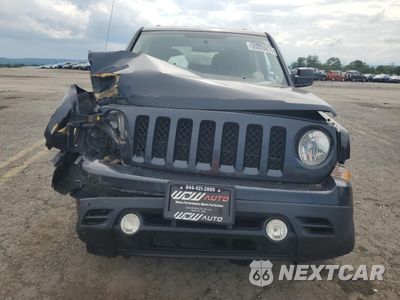 Piąte zdjęcie samochodu w środku: 2015 JEEP PATRIOT SPORT VIN:1C4NJRBBXFD354437 - miniatura