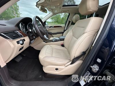 Zdjęcie 14 z 15 samochodu: 2019 MERCEDES-BENZ GLS 450 4MATIC VIN:4JGDF6EE6KB216140 - miniatura