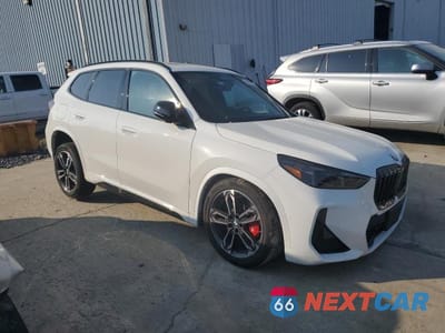 Czwarte zdjęcie samochodu z boku: 2025 BMW X1 XDRIVE28I VIN:WBX73EF04S5138398 - miniatura