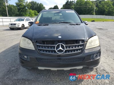 Piąte zdjęcie samochodu w środku: 2006 MERCEDES-BENZ ML 350 VIN:4JGBB86E26A075088 - miniatura