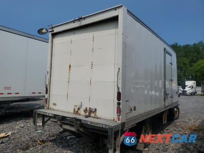 Trzecie zdjęcie samochodu z tyłu: 2019 ISUZU NPR HD VIN:54DC4W1B2KS802167 - miniatura