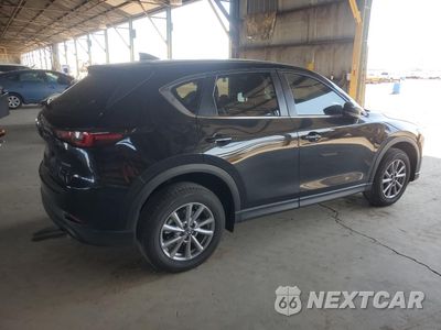 Trzecie zdjęcie samochodu z tyłu: 2023 MAZDA CX-5 PREFERRED VIN:JM3KFBCM2P0283245 - miniatura