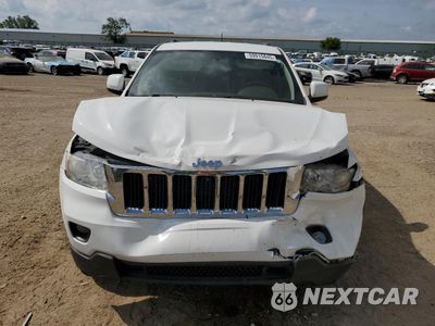 Piąte zdjęcie samochodu w środku: 2013 JEEP GRAND CHEROKEE LAREDO VIN:1C4RJFAG1DC513376 - miniatura