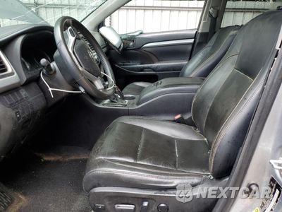 Zdjęcie 7 z 15 samochodu: 2016 TOYOTA HIGHLANDER XLE VIN:5TDKKRFH7GS149243 - miniatura