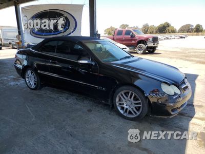 Czwarte zdjęcie samochodu z boku: 2009 MERCEDES-BENZ CLK 350 VIN:WDBTK56F19T108492 - miniatura